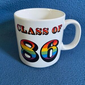Vintage Class of 86 1986 80s Ceramic Coffee Mug Rainbow Stranger Things Papel